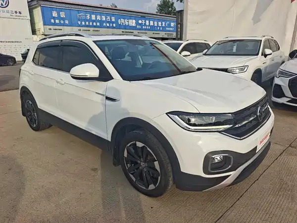 Volkswagen Tacqua 2022