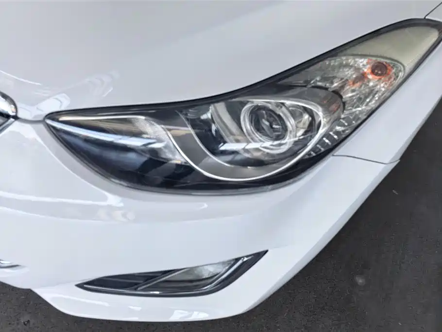Hyundai Elantra Langdong 2015 — фото 5