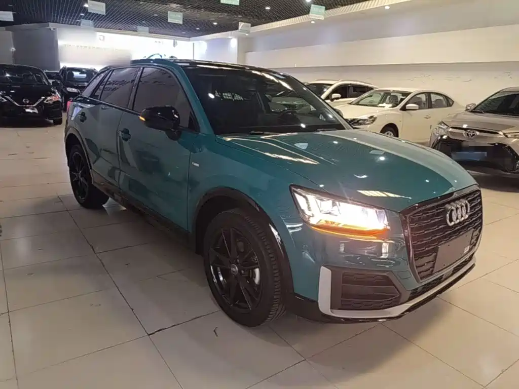 Audi Q2L 2021