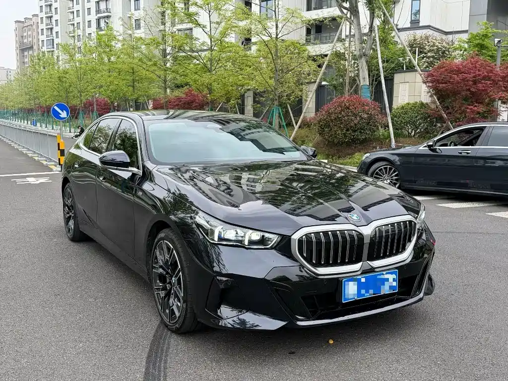 BMW 5 Series 2026