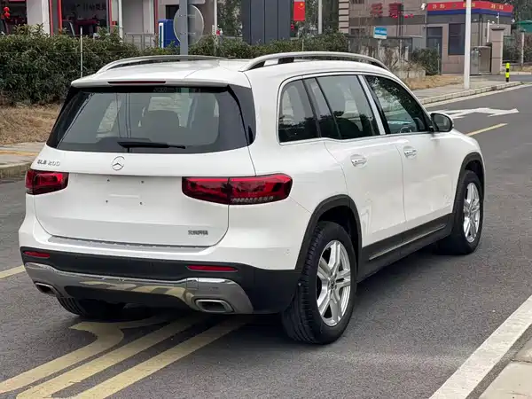 Mercedes-Benz GLB 2021