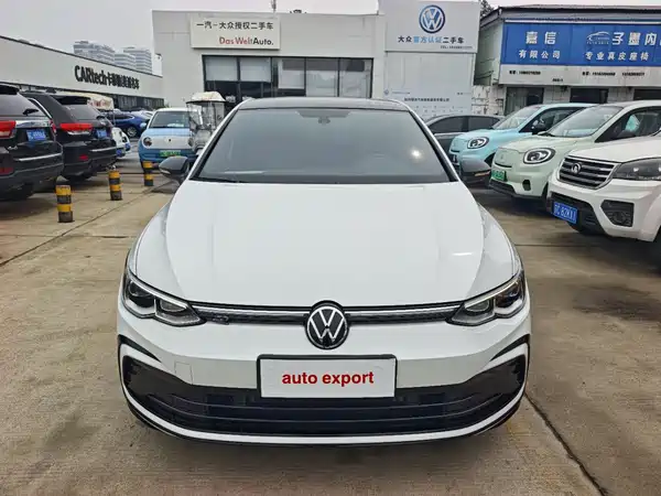 Volkswagen Golf 2023