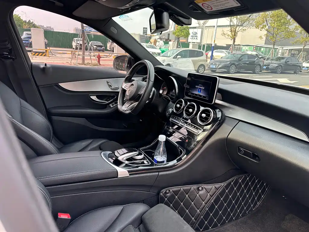 Mercedes-Benz C-Class 2018 — фото 26