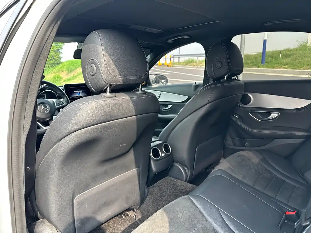 Mercedes-Benz C-Class 2018 — фото 15