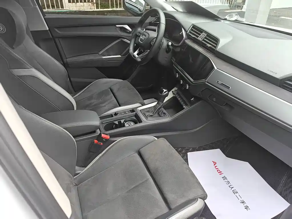 Audi Q3 2023 — фото 21