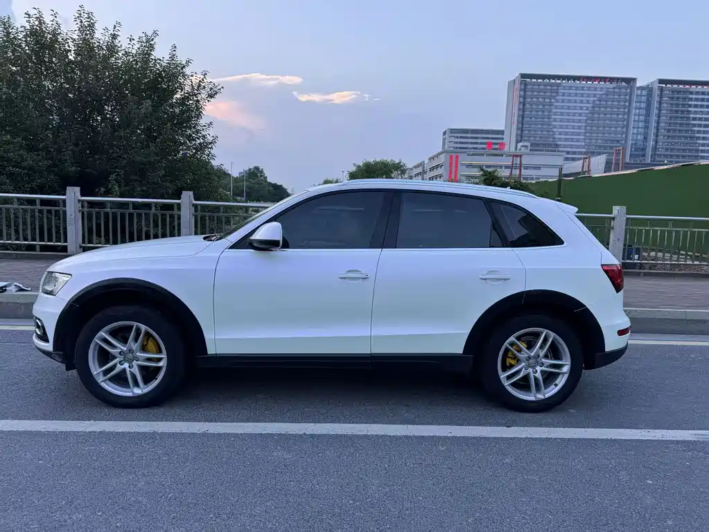 Audi Q5 2014