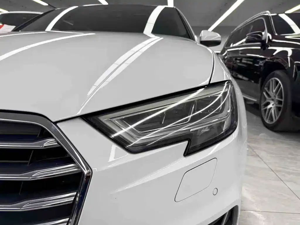 Audi A3 2019 — фото 24