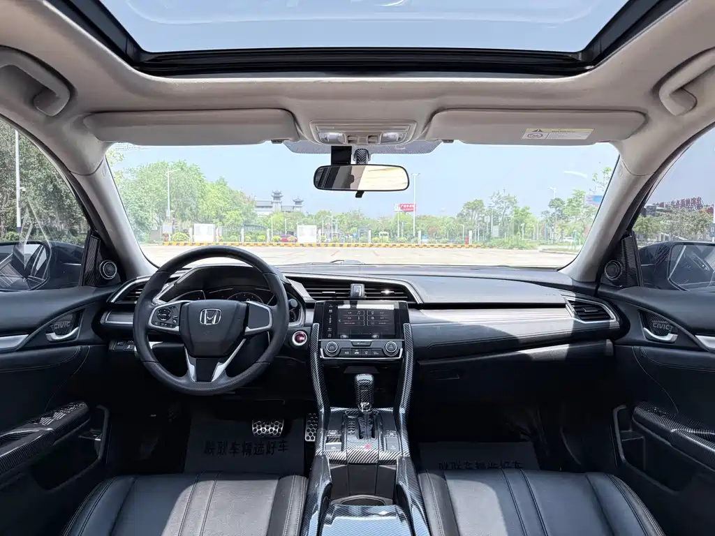 Honda Civic 2021 — фото 10