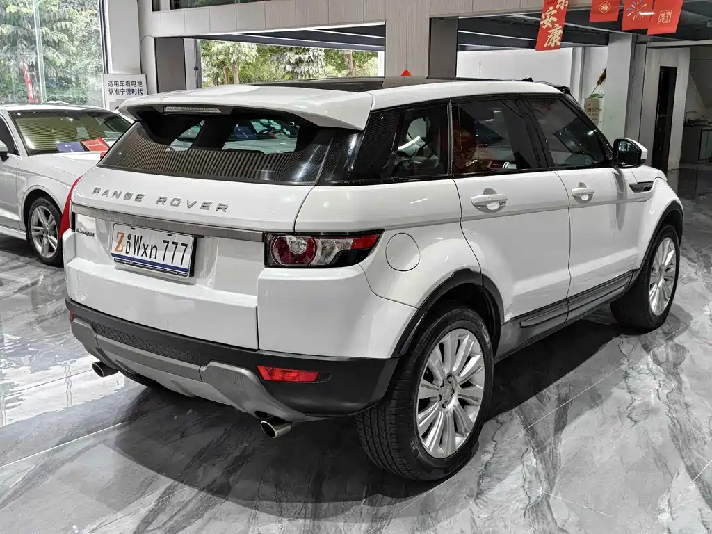 Land Rover Range Rover Evoque 2015 — фото 27