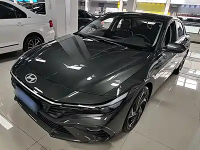 Hyundai Elantra 2023