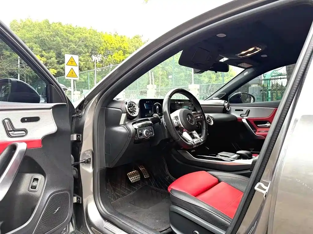 Mercedes-Benz A-Class AMG 2023 — фото 6