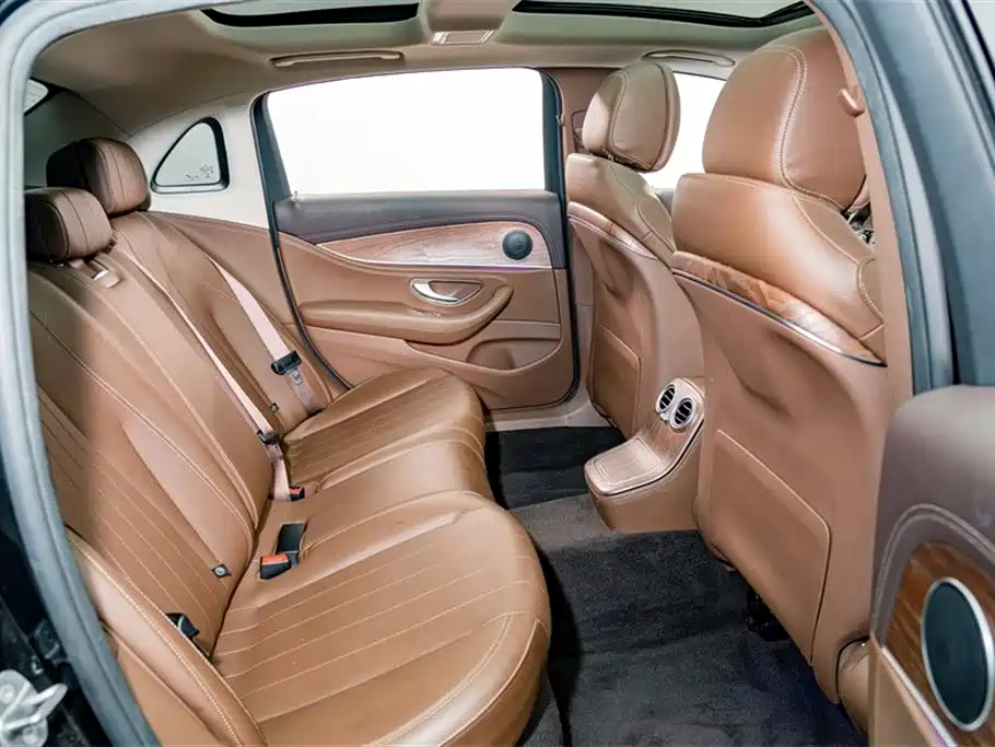 Mercedes-Benz E-Class New Energy 2022 — фото 21