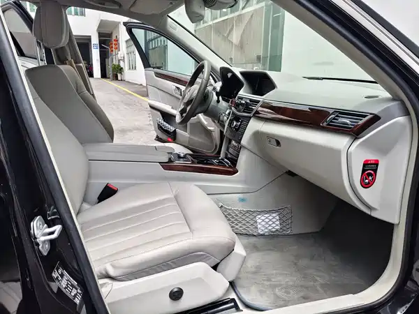 Mercedes-Benz E-Class 2013