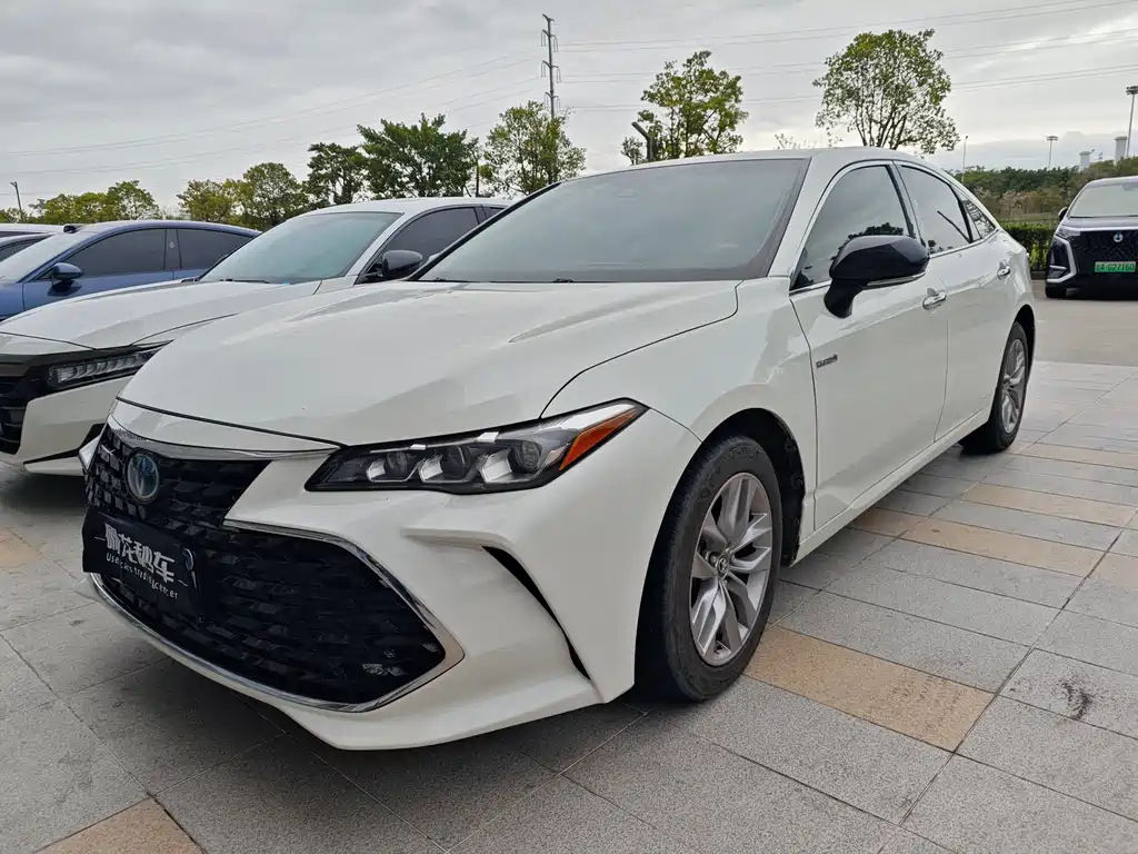 Toyota Avalon 2021 — фото 1