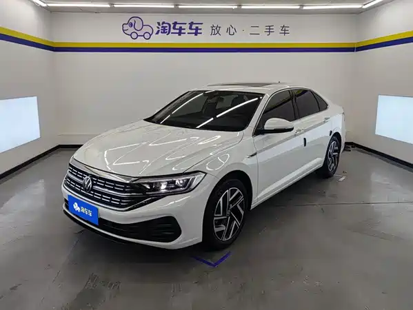 Volkswagen Sagitar 2022