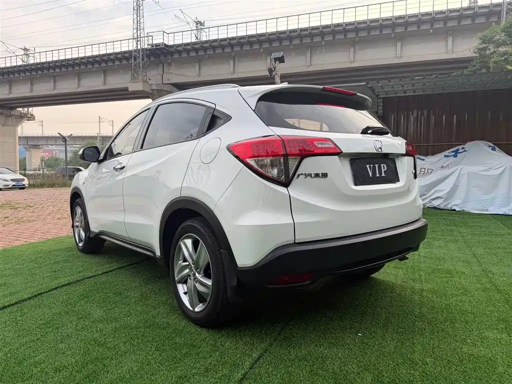 Honda Vezel 2022 — фото 4