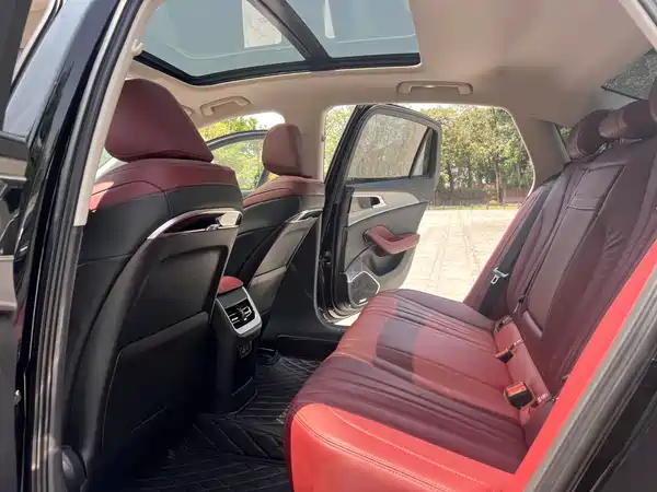 Hongqi H5 2024