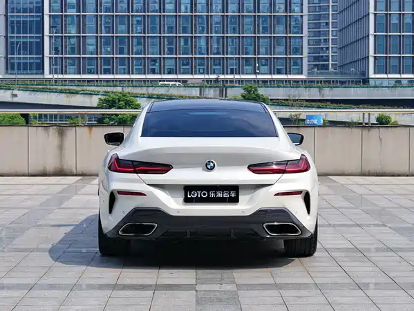 BMW 8 Series 2022