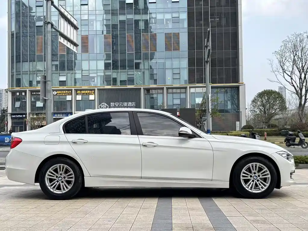 BMW 3 Series 2013 — фото 4