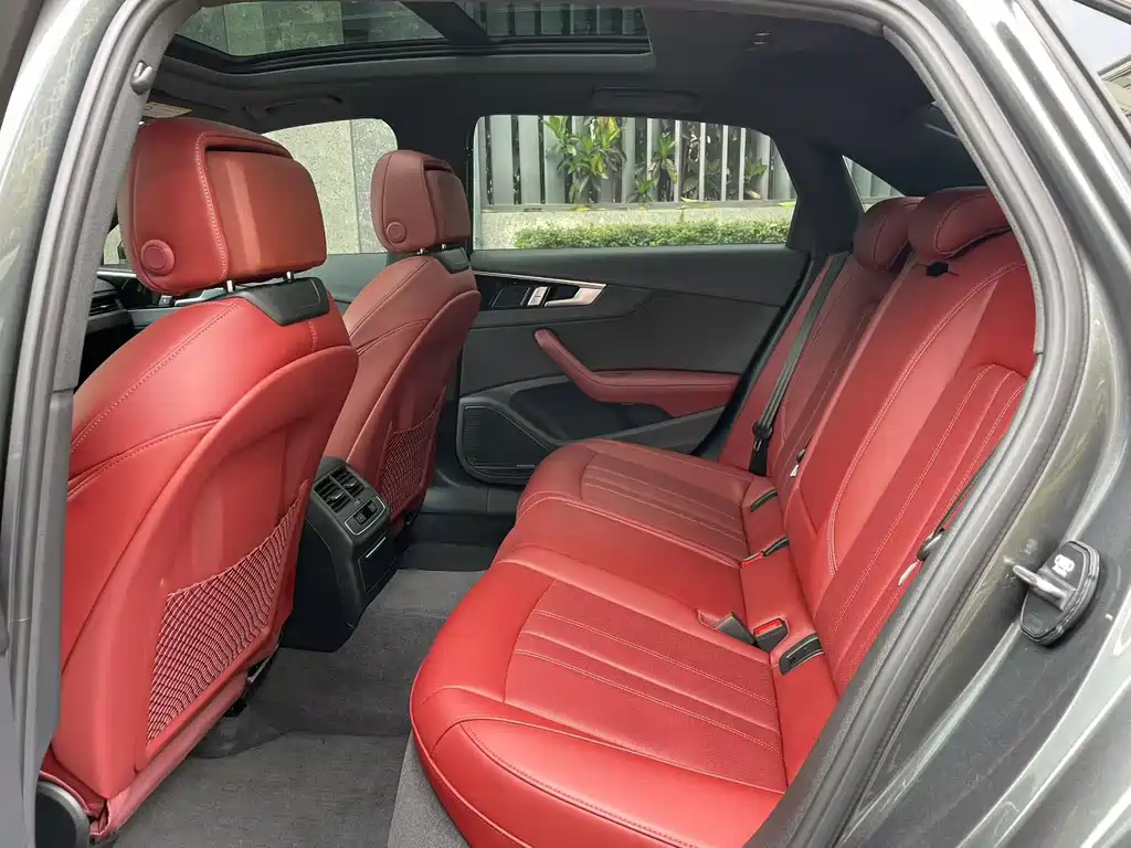 Audi A4L 2025