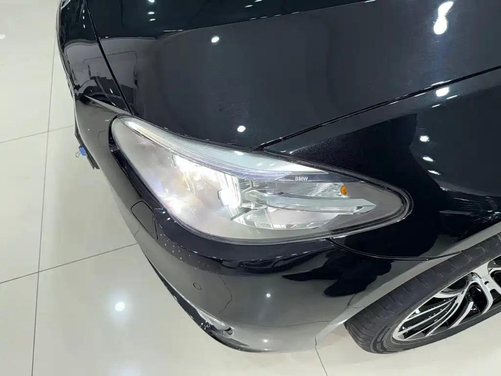 BMW 5 Series 2014 — фото 16