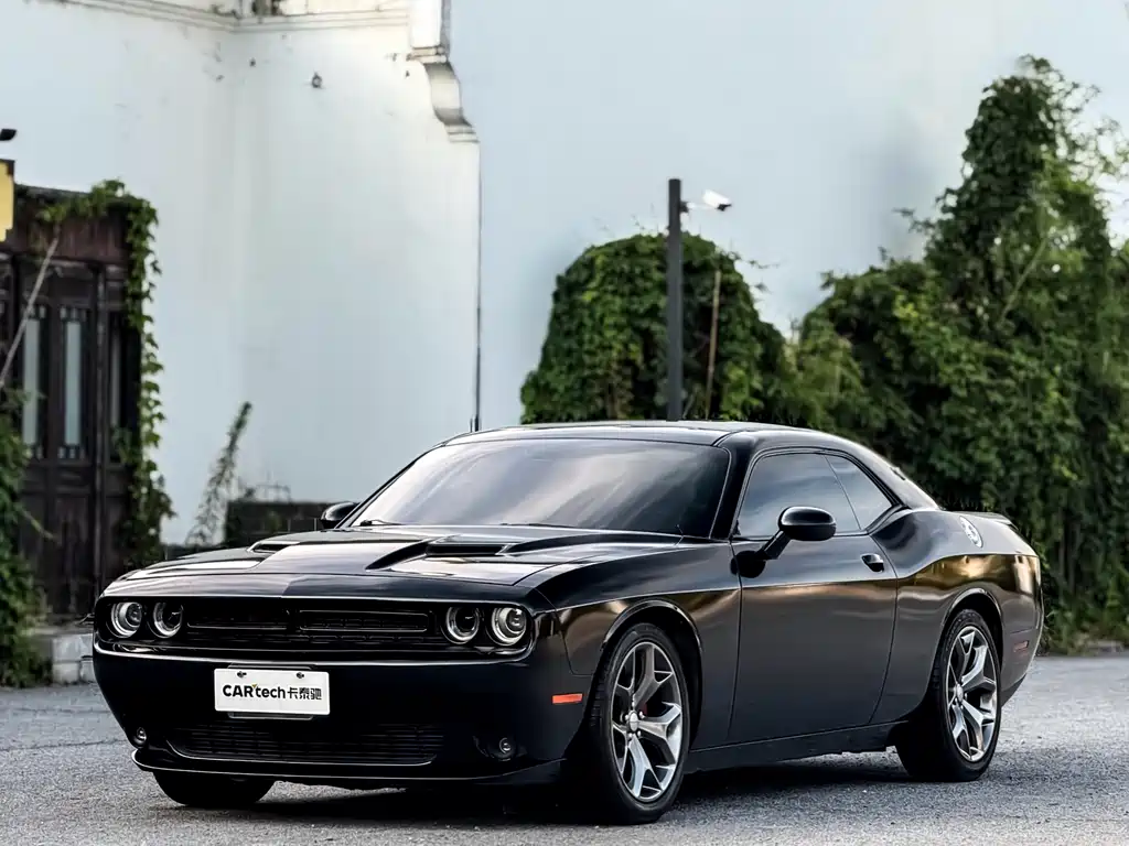 Dodge  2017 — фото 1