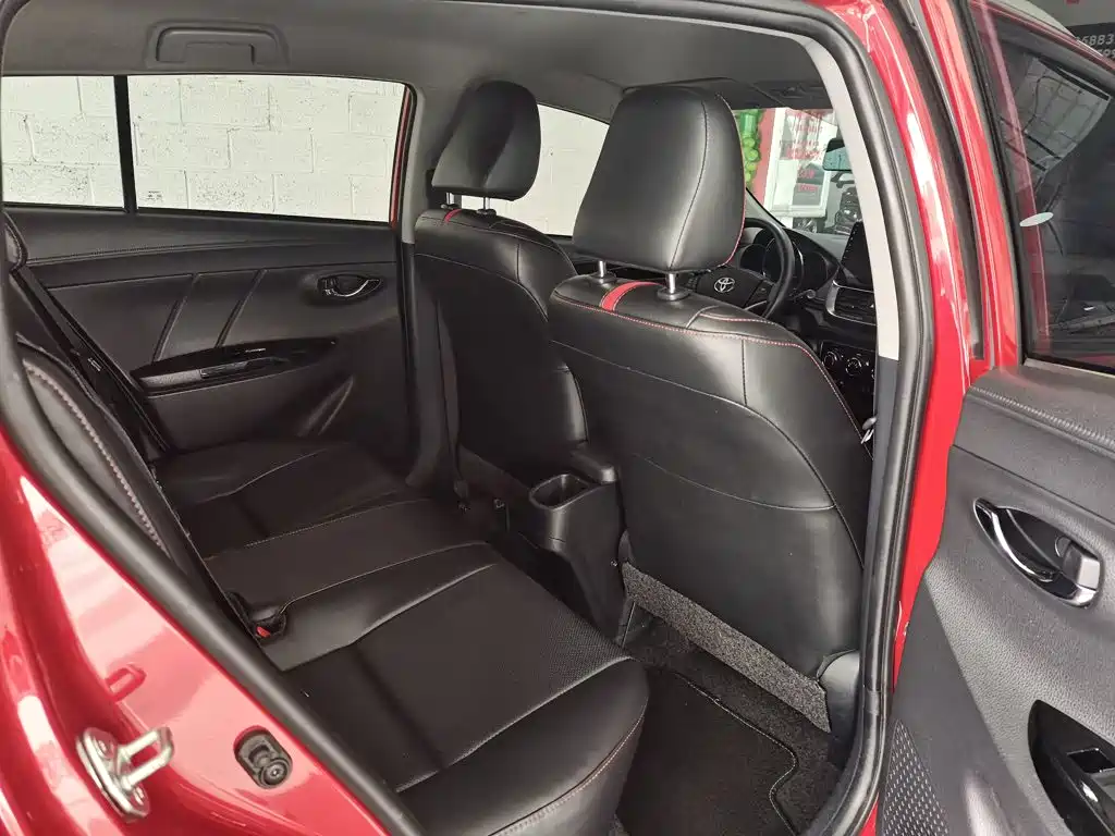 Toyota Yaris L 2023 — фото 20