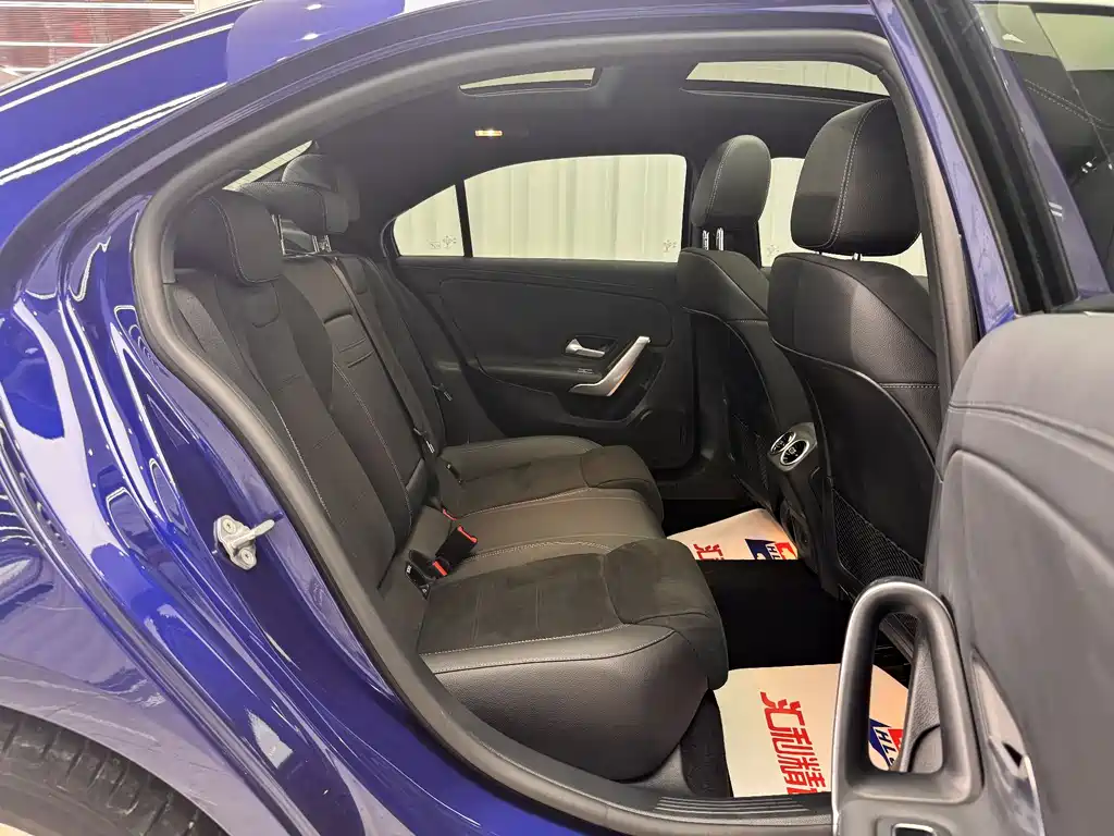 Mercedes-Benz A-Class 2022 — фото 17