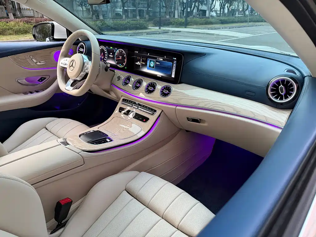 Mercedes-Benz E-Class 2020 — фото 14