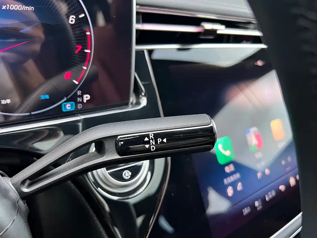 Mercedes-Benz E-Class 2025 — фото 33