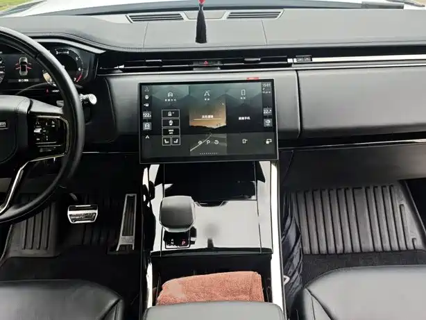 Land Rover Sport 2024 — фото 13