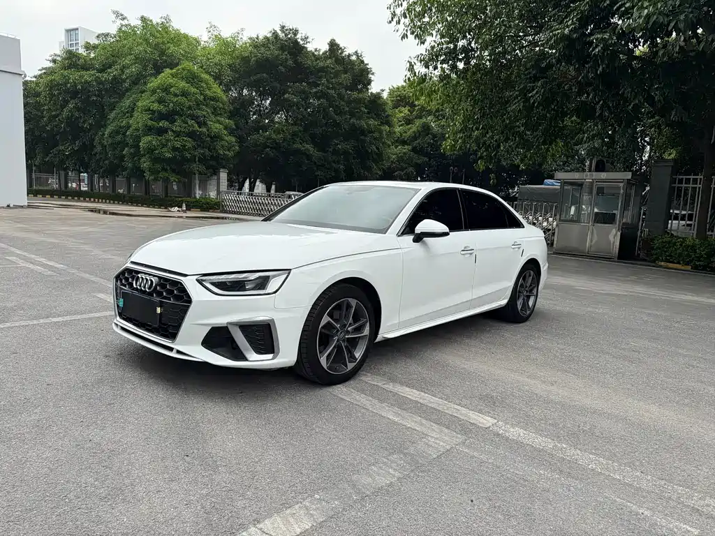 Audi A4L 2021