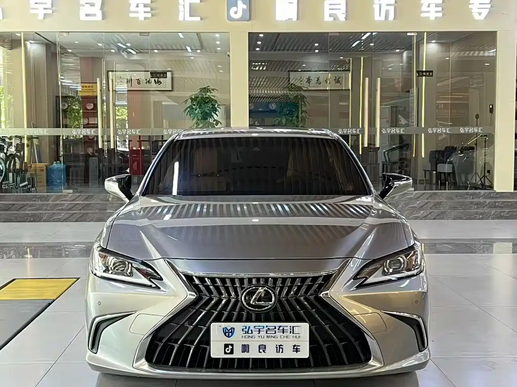 Lexus ES 2023 — фото 27