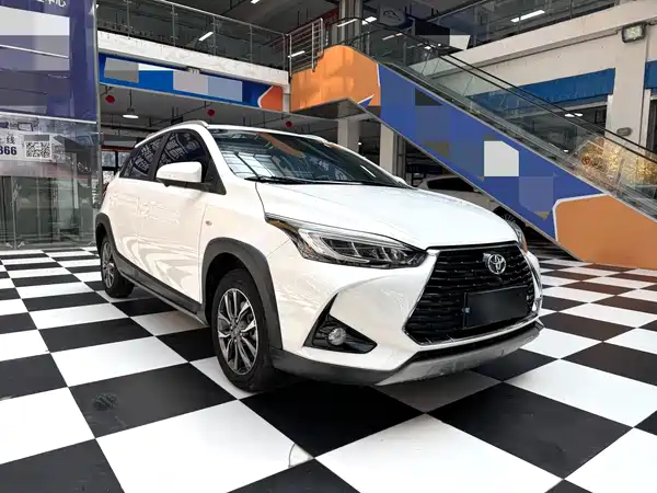 Toyota Yaris L 2022