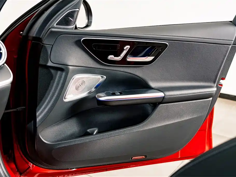 Mercedes-Benz C-Class 2022 — фото 15