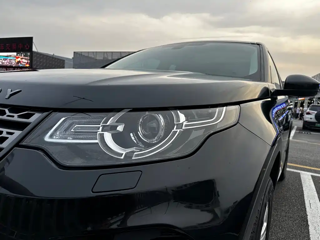 Land Rover Discovery Sport 2018 — фото 13