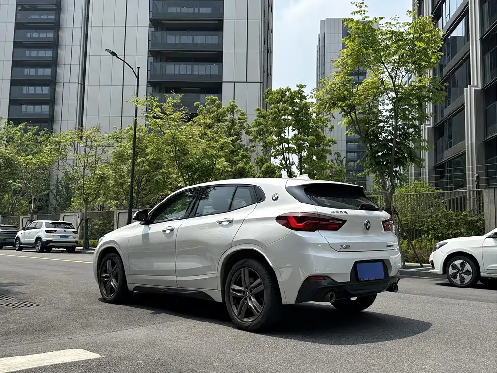 BMW X2 2022 — фото 4