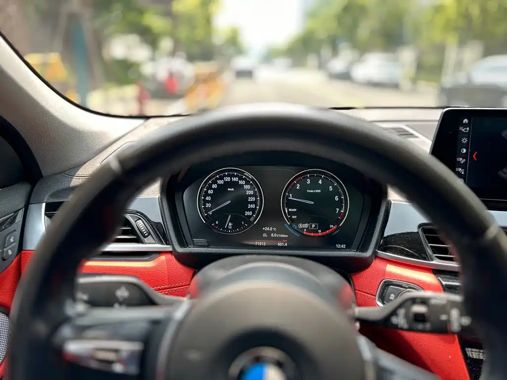 BMW X2 2022 — фото 30