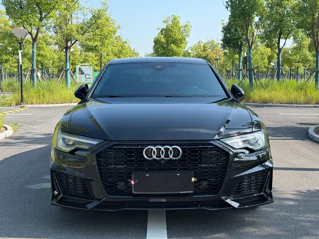 Audi A6L 2022