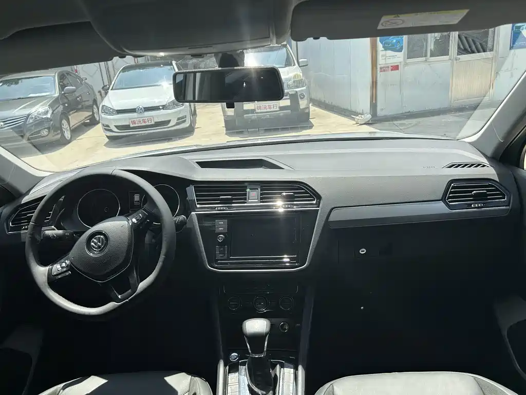 Volkswagen Tiguan L 2018