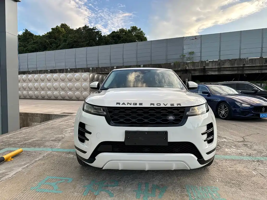 Land Rover Range Rover Evoque 2022 — фото 2