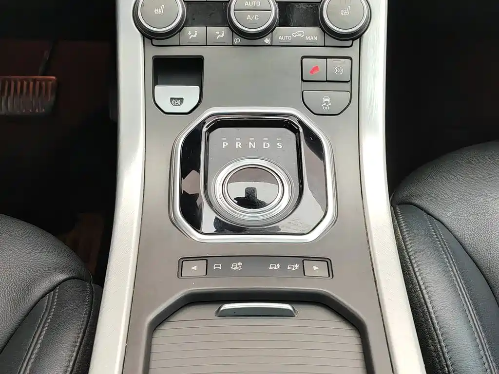 Land Rover Range Rover Evoque 2015 — фото 13