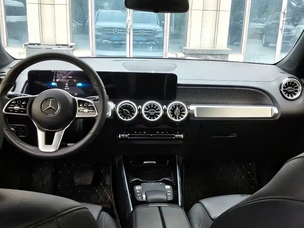 Mercedes-Benz GLB 2023 — фото 8