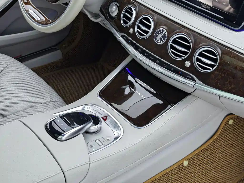 Mercedes-Benz Maybach S-Class 2015 — фото 11