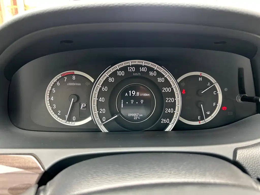 Honda Accord 2016 — фото 14