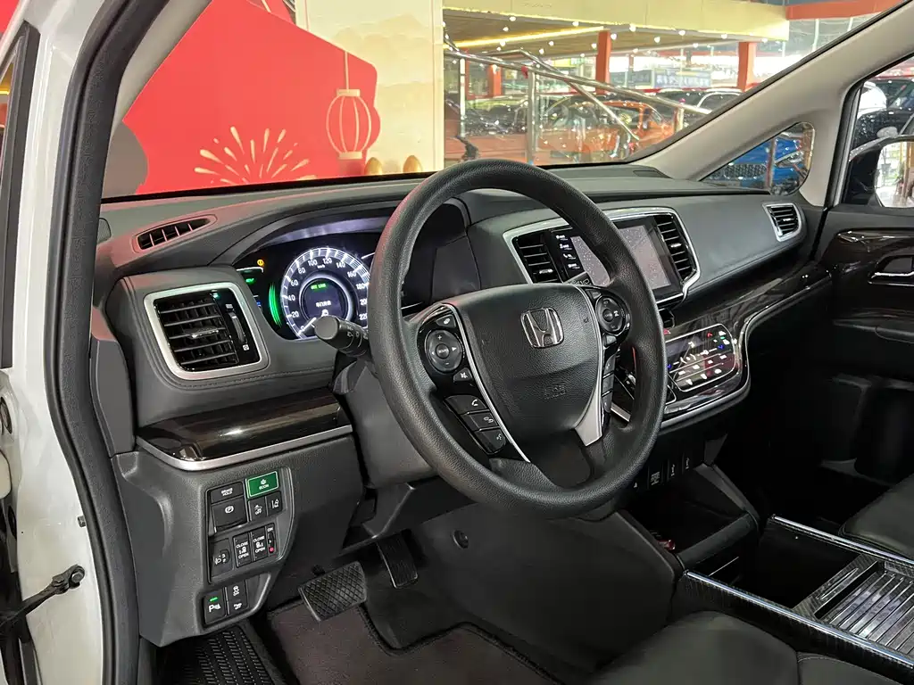 Honda Odyssey 2019 — фото 7