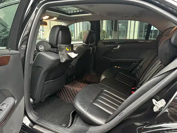 Mercedes-Benz E-Class 2013