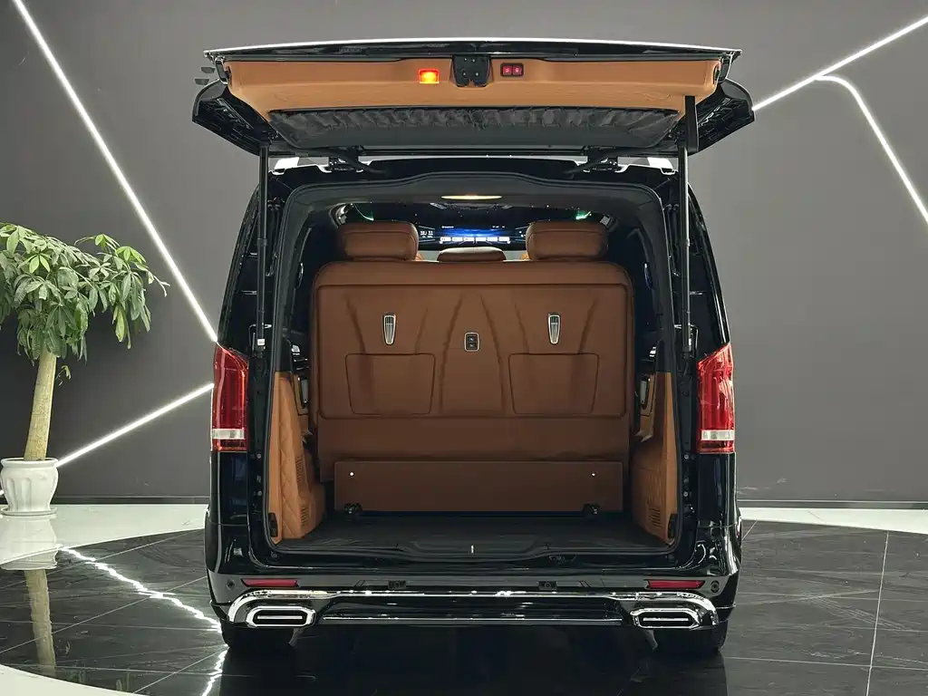 Mercedes-Benz Vito 2024 — фото 16