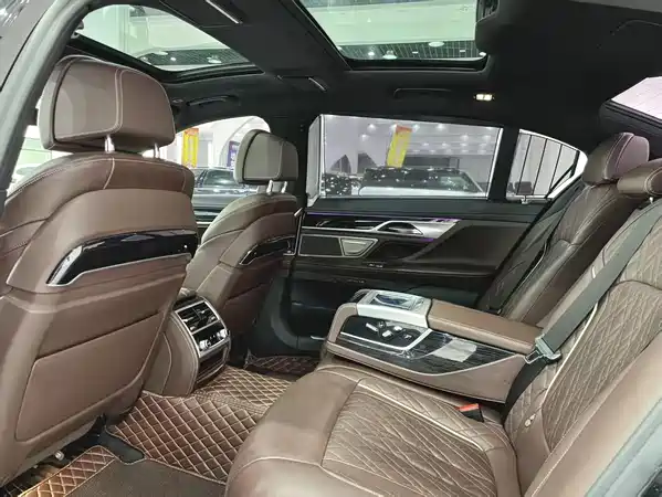 BMW 7 Series 2019