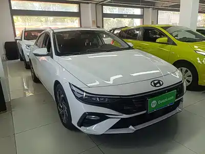 Hyundai Elantra 2024